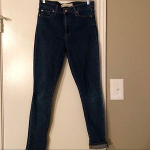 GAP True Skinny High Rise- High Waist Jean
